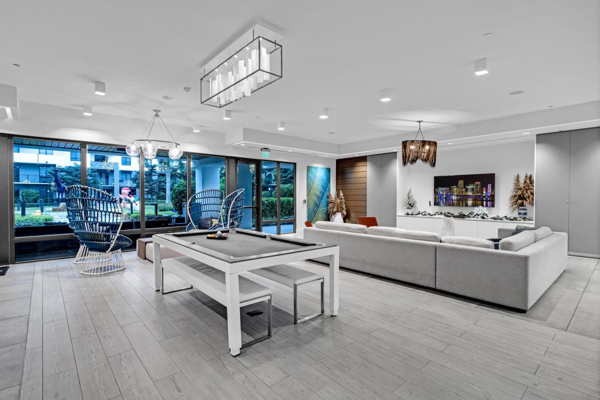 Amazing 2 Bedroom Unit In Doral Miami With Free Parking هياليه غاردنز المظهر الخارجي الصورة
