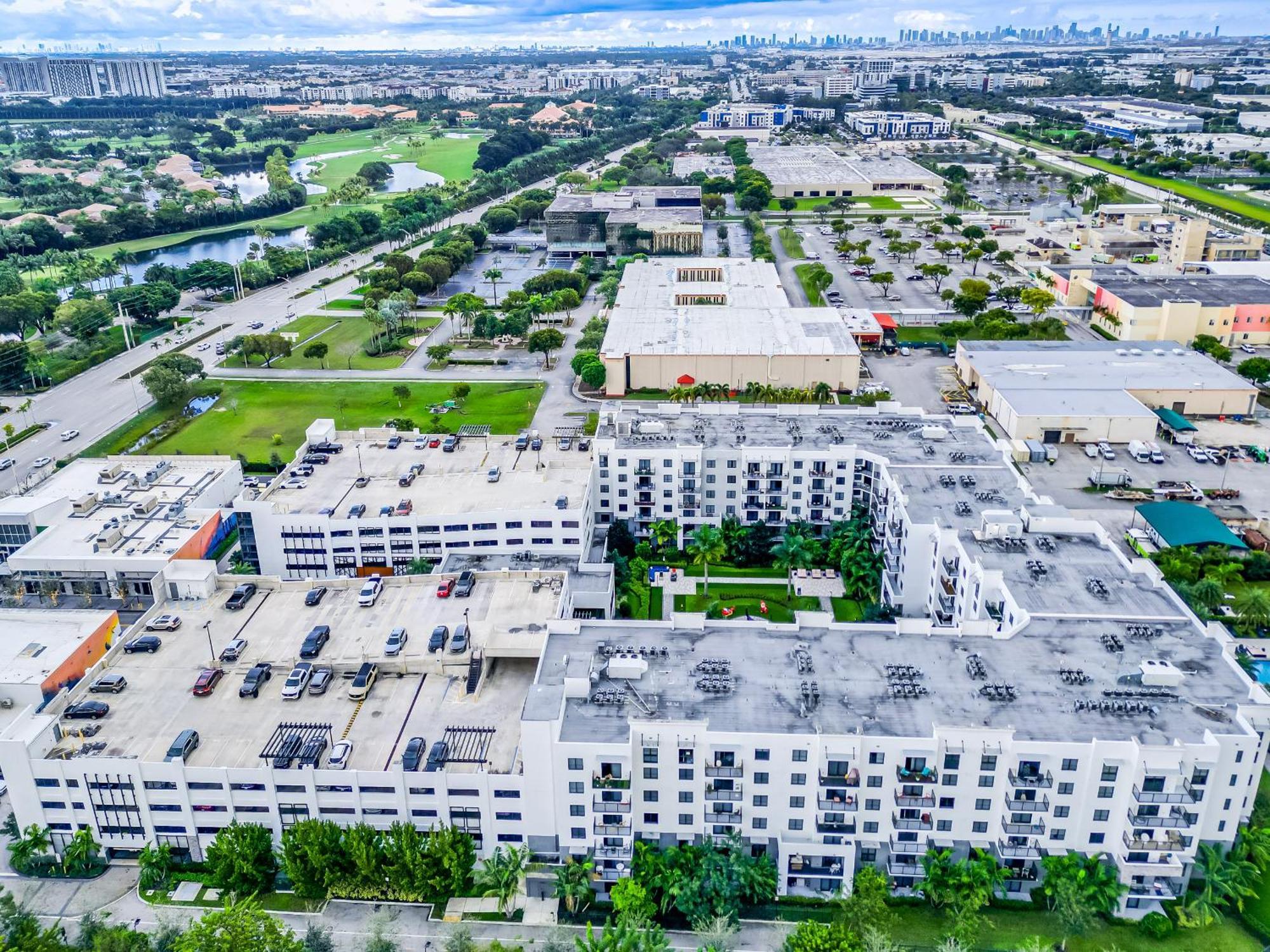 Amazing 2 Bedroom Unit In Doral Miami With Free Parking هياليه غاردنز المظهر الخارجي الصورة